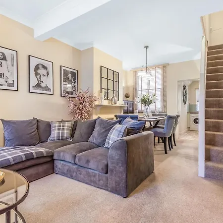 Chester City Centre Cottage, Sleeps 6 With Free Parking Exterior photo
