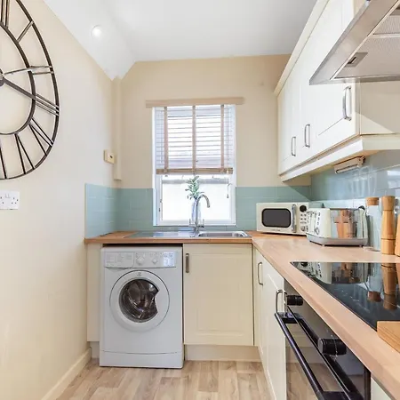 Chester City Centre Cottage, Sleeps 6 With Free Parking Exterior photo