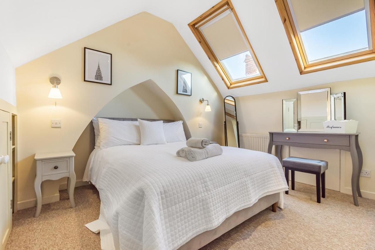 Holiday home Centre Cottage, Sleeps 6 With Free Parking